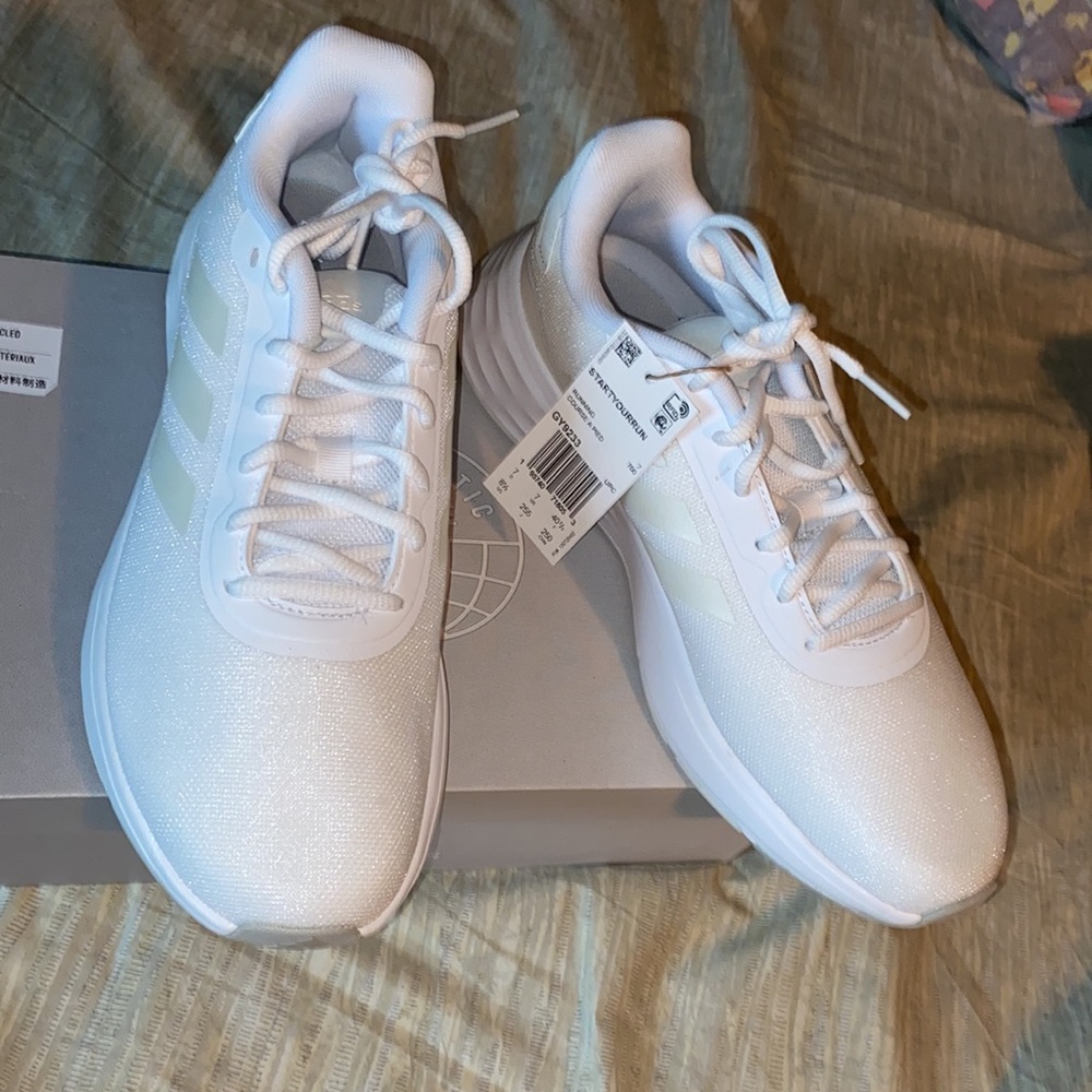Adidas - Picture 2 of 10